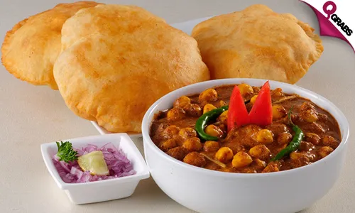 Street Food at your Fingertips!